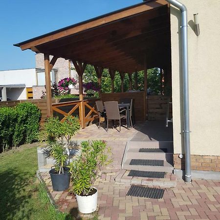 Pagrepe Apartman Balatonvilágos Buitenkant foto